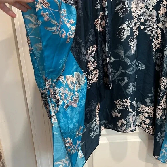 Kachel x Anthropologie Jamie Tasseled Kimono Vintage Watercolor Floral Top - Picture 3 of 7